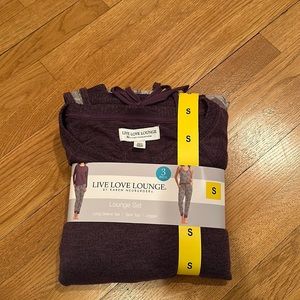 Size Small pajamas. Comes with long sleeve, tank, and pants.